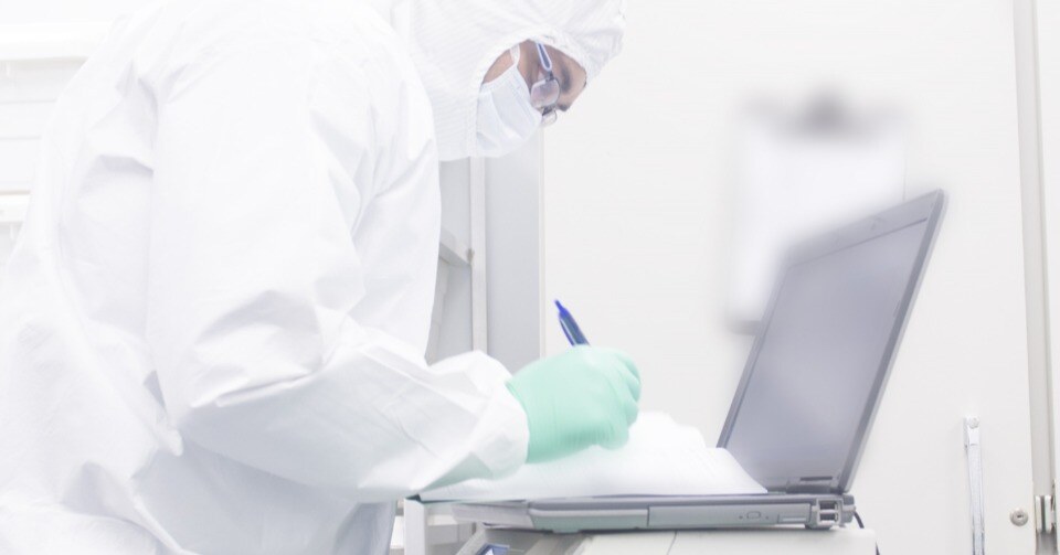 scientist-taking-notes-on-the-computer